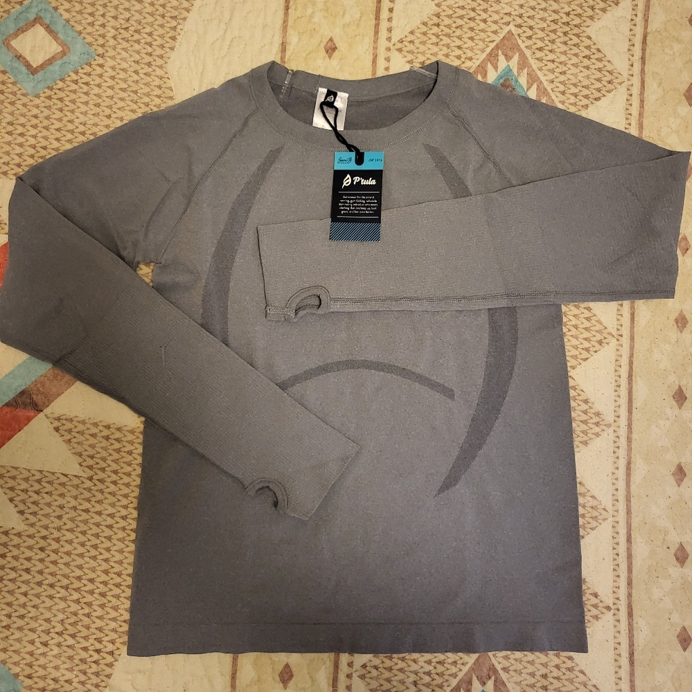 P'tula long sleeve sportswear NWT